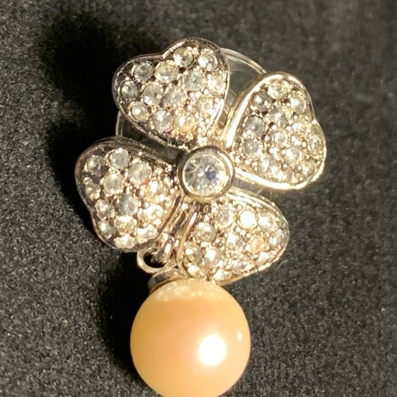 Diamond Encrusted Four Leaf Clover Earrings Set in Silver w/ Pearl Drop Pierced - Picture 7 of 9
